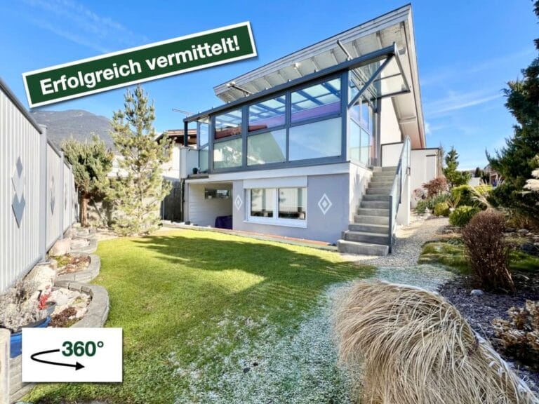 Ein Haus mit Charakter – Hohe Decken, Sichtdachstuhl & Wohlfühlambiente in Inzing